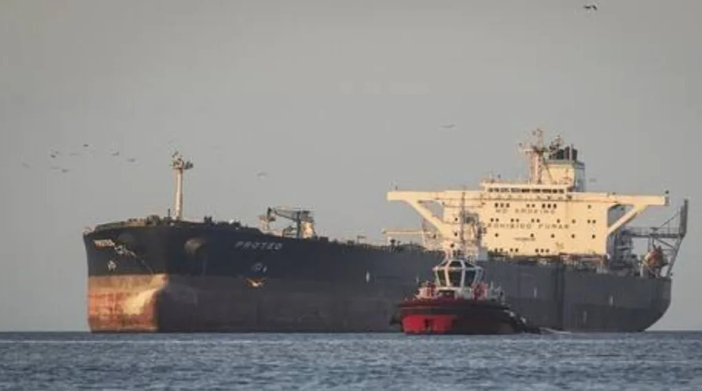 Tehran: No Hostile Ships Allowed Through Hormuz
