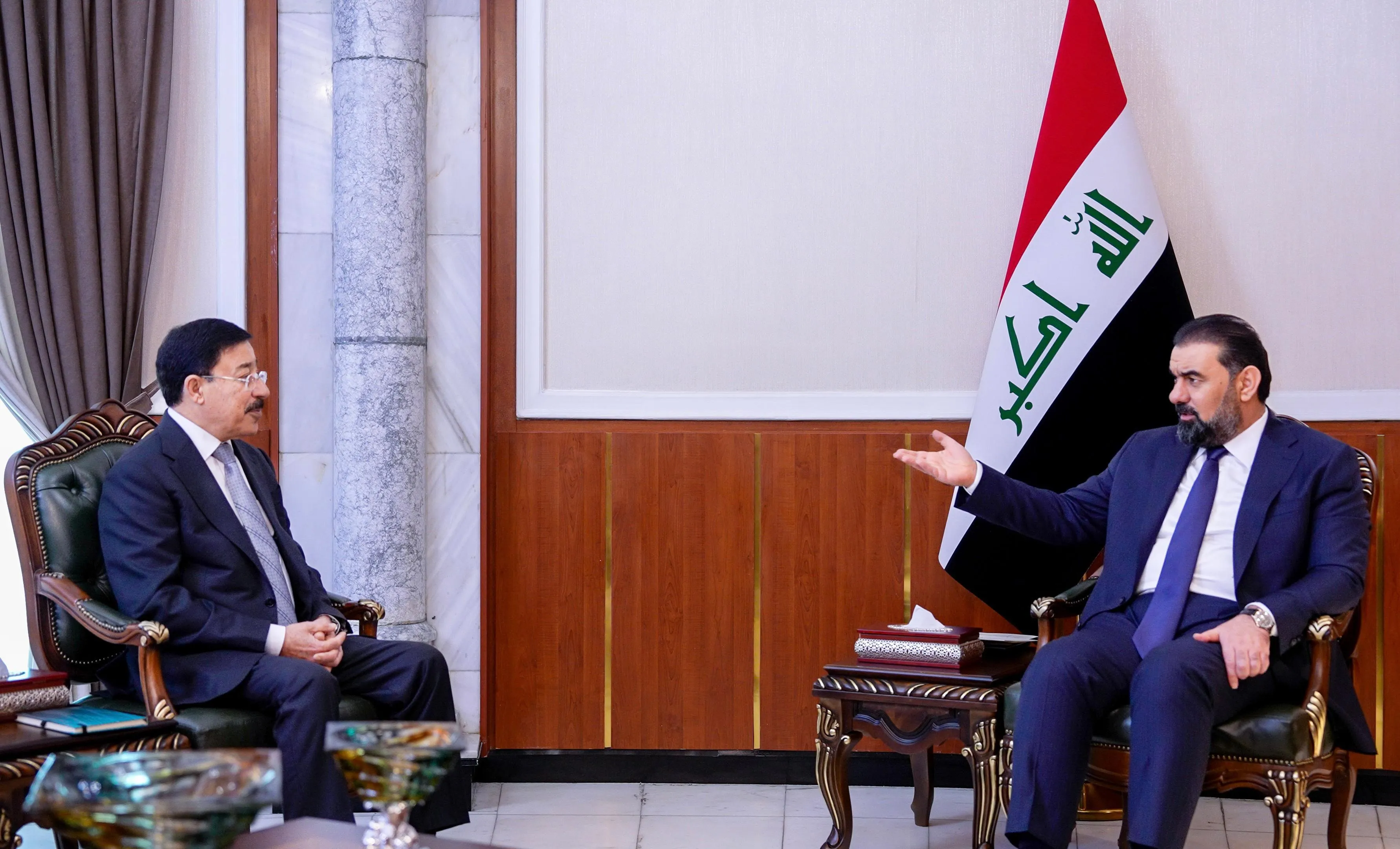 رئيس البرلمان يشدد على دعم استقلالية البنك المركزي