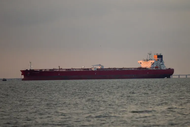 ترامب يوقع مذكرات رئاسية لدعم الصناعات الحيوية وتأمين سلاسل إمداد الطاقة في أمريكا