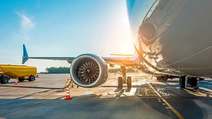 تحذيرات من "شتاء جوي" وشيك.. نقص وقود الطائرات يهدد بوقف حركة الطيران العالمية خلال 6 أسابيع