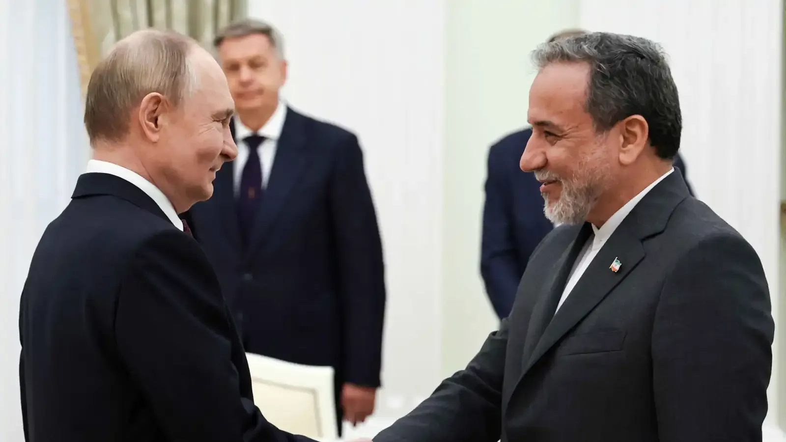 High-Level Iranian-Russian Coordination: Araghchi Presents Regional Tour Outcomes and Negotiation Updates at the Kremlin