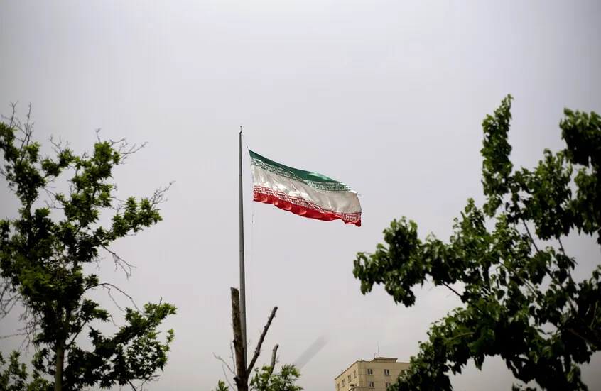 Tehran Defies Washington: Our Waters are a Red Line!