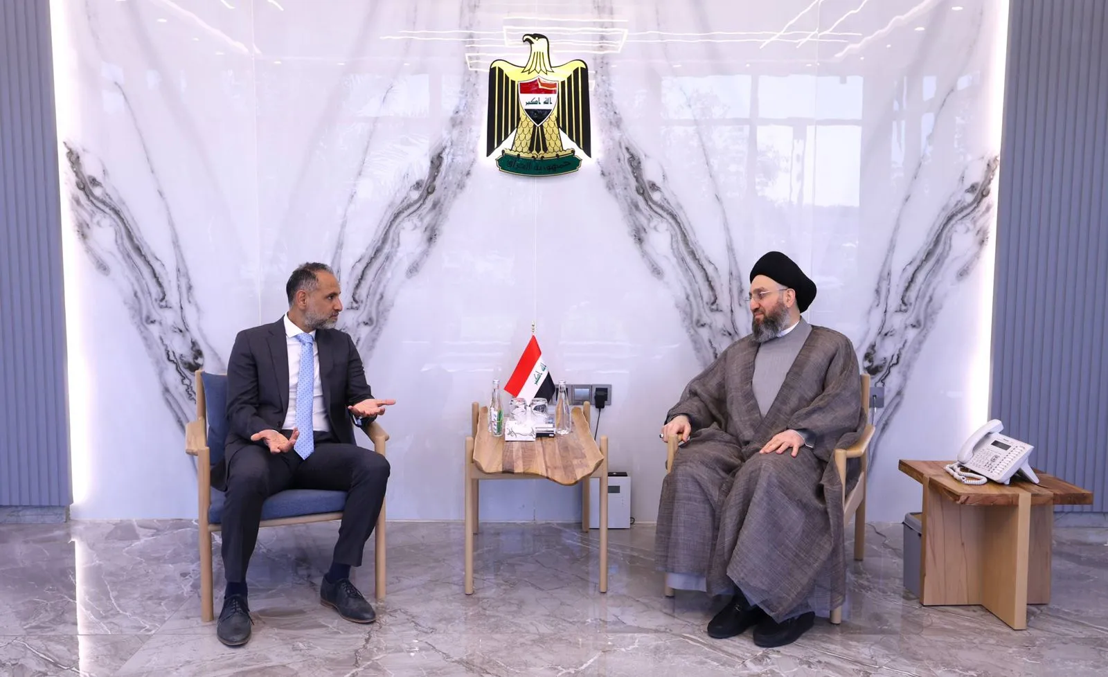 Al-Hakim Discusses Sovereignty with UK Envoy, Calling for Immediate End to War on Iran