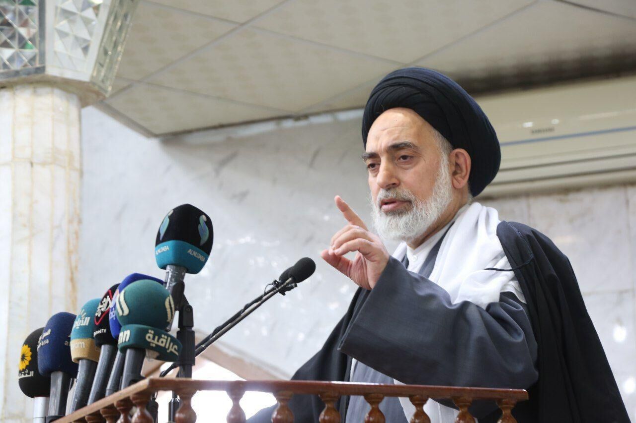 Najaf Friday Imam rejects US interventions demanding protection of farmers' rights and independence
