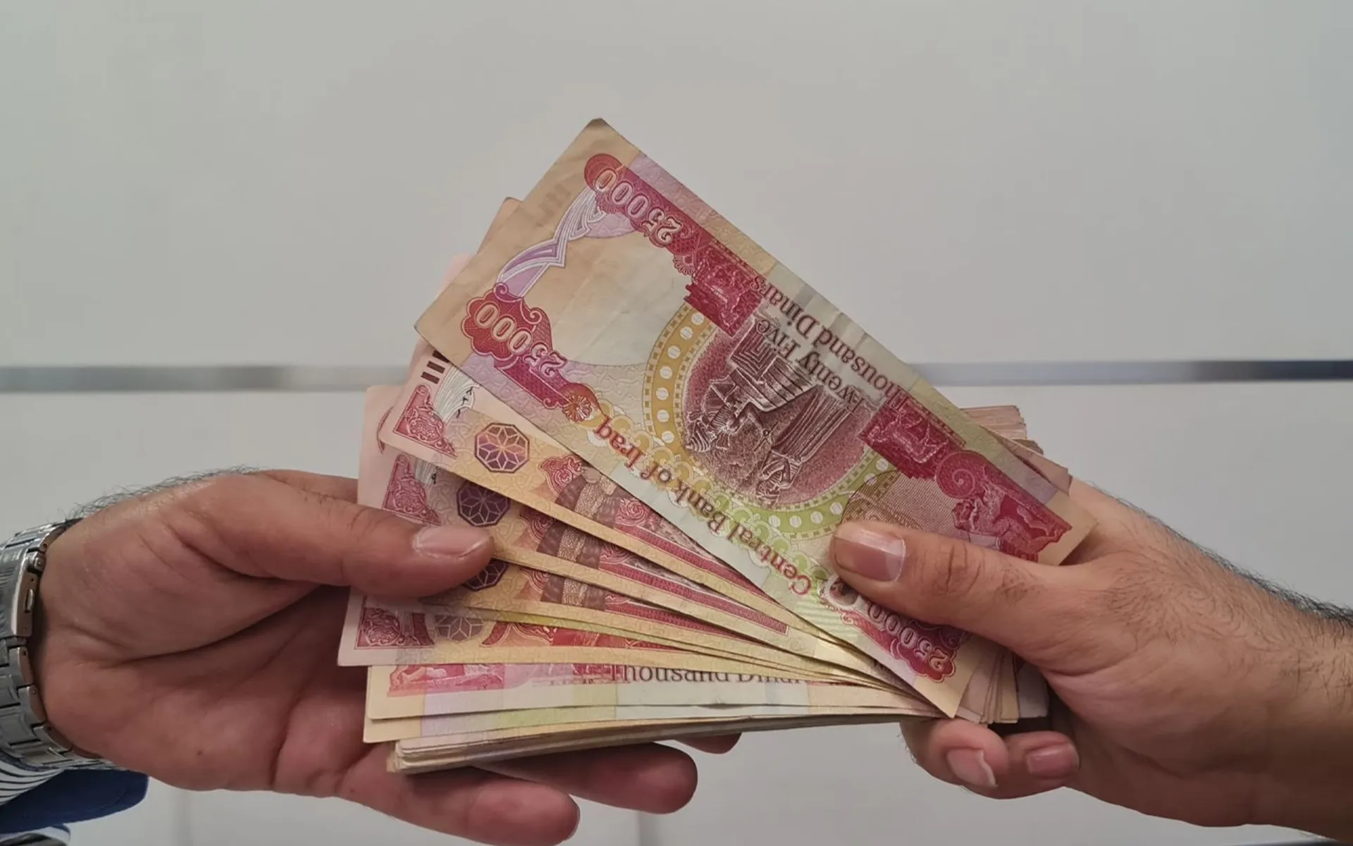 Iraqi lawmaker calls adopting exceptional measures securing public spending facing financial challenges