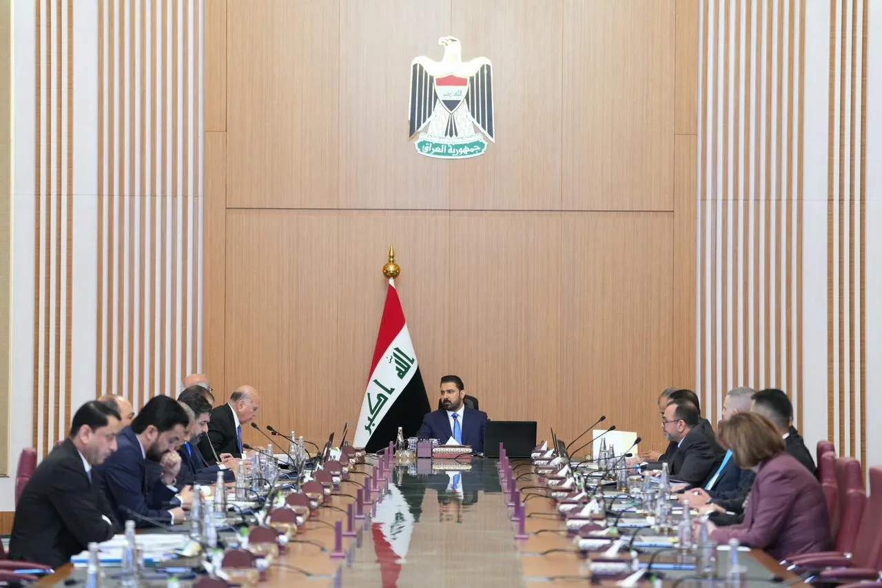 مجلس الوزراء يقر تمديد عقد الخط العراقي التركي وتخفيض أسعار وقود المولدات