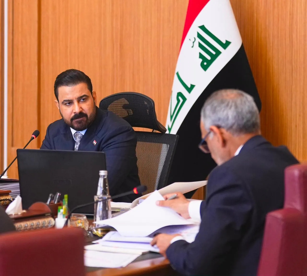 رئيس الوزراء يصدر توجيهات هامة منها إعادة تقييم المديرين العامين في مؤسسات الدولة
