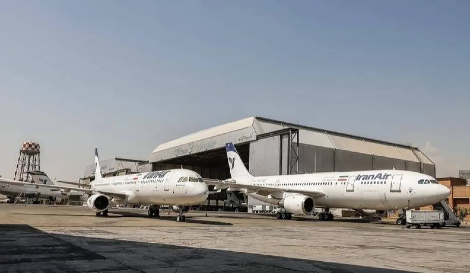 إيران توقف حركة الطيران الداخلي بالكامل حتى إشعار آخر