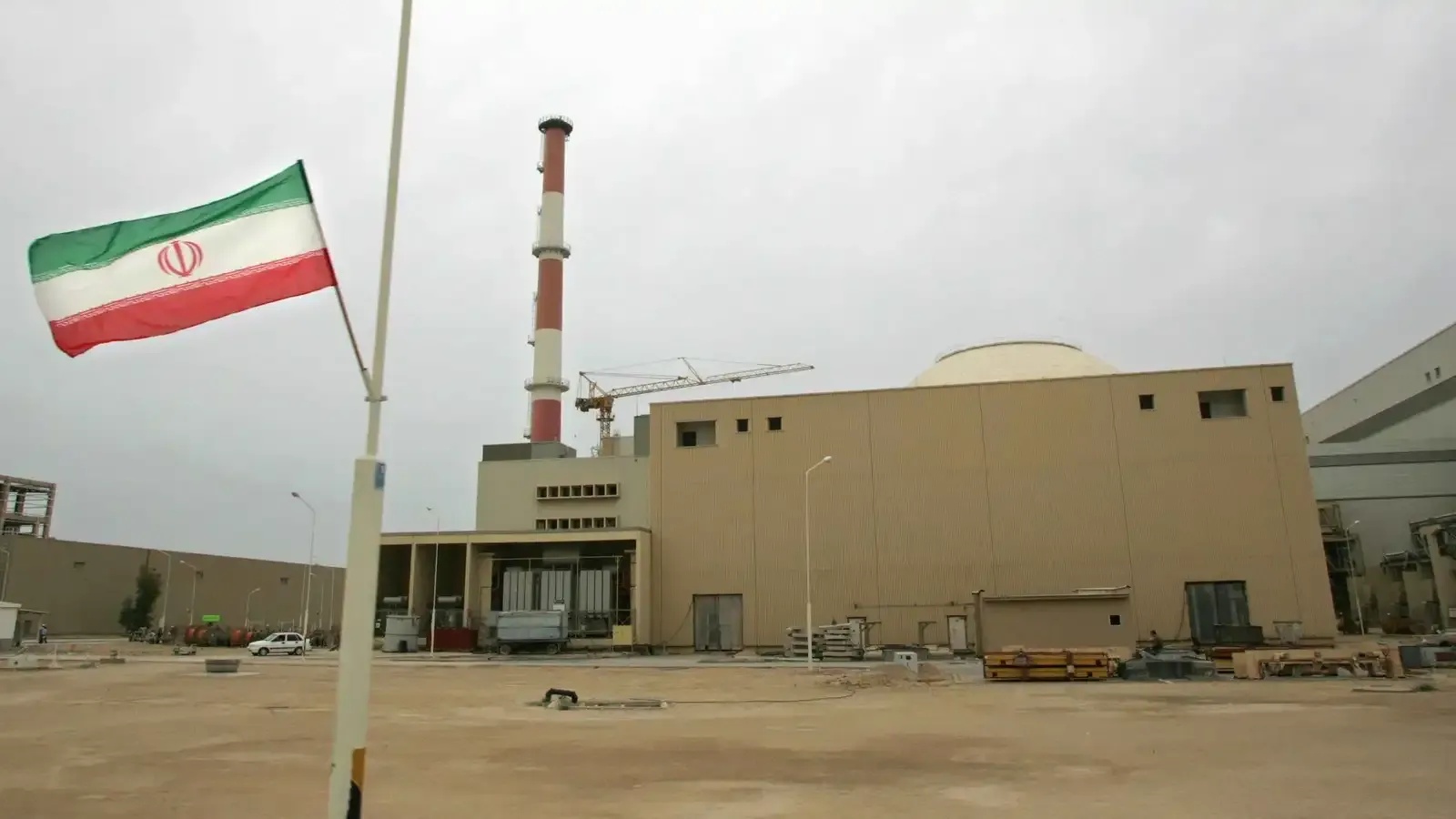 Russia Resumes Sending Experts to Iran's Bushehr Nuclear Plant