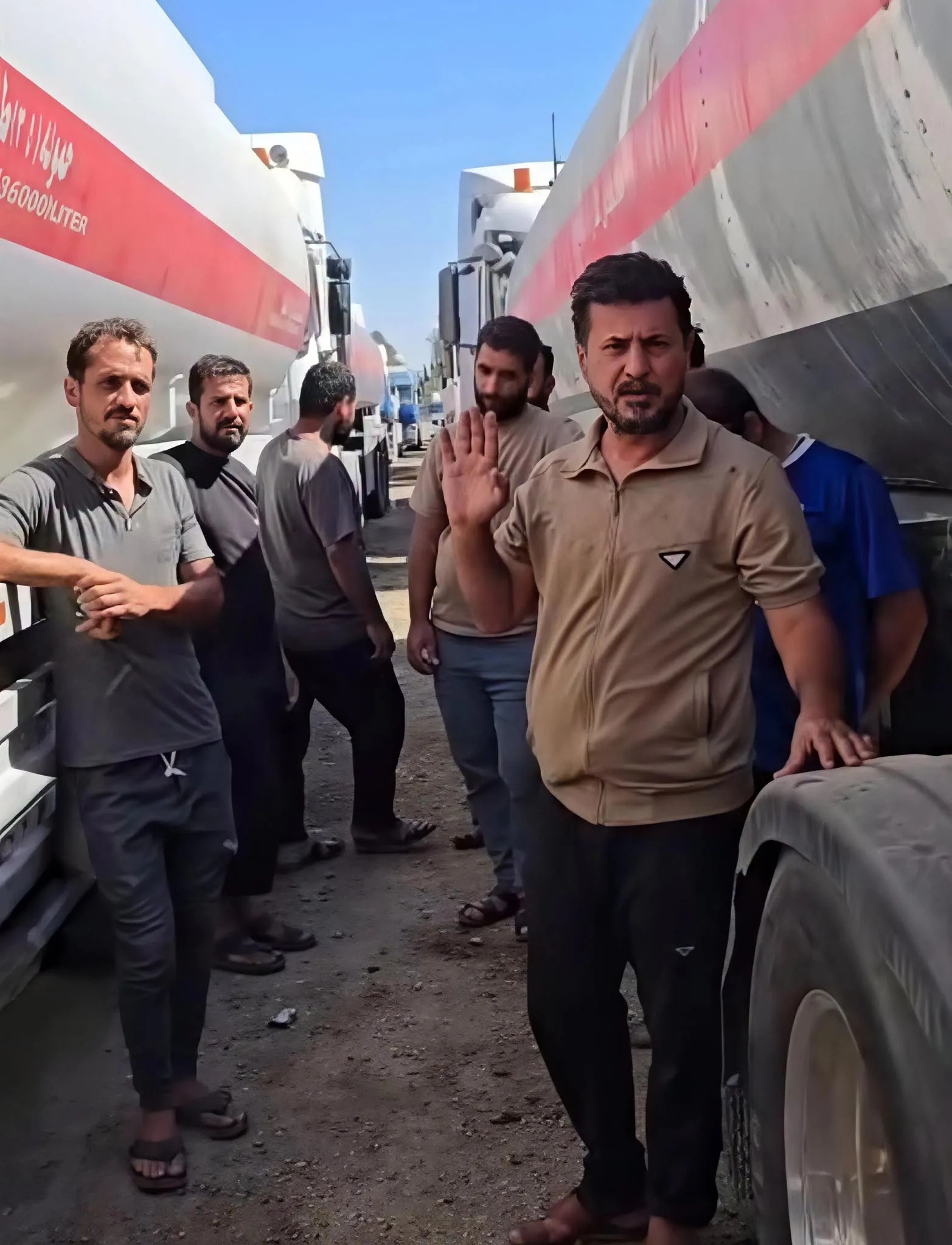 الهيئة العامة للجمارك تعلن الإفراج عن سائقين عراقيين كانوا محتجزين في سوريا