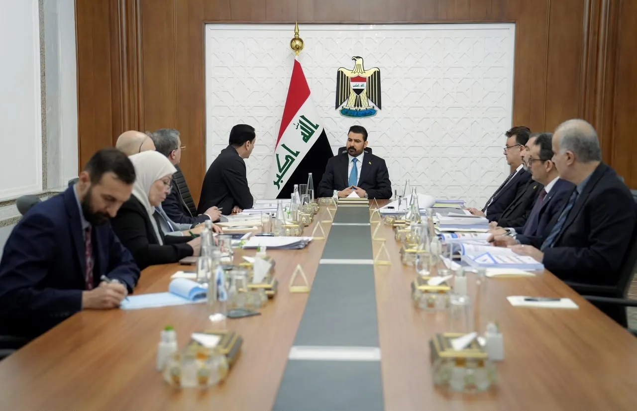 Premier Chairs Meeting to Approve Final Government Program for Parliament