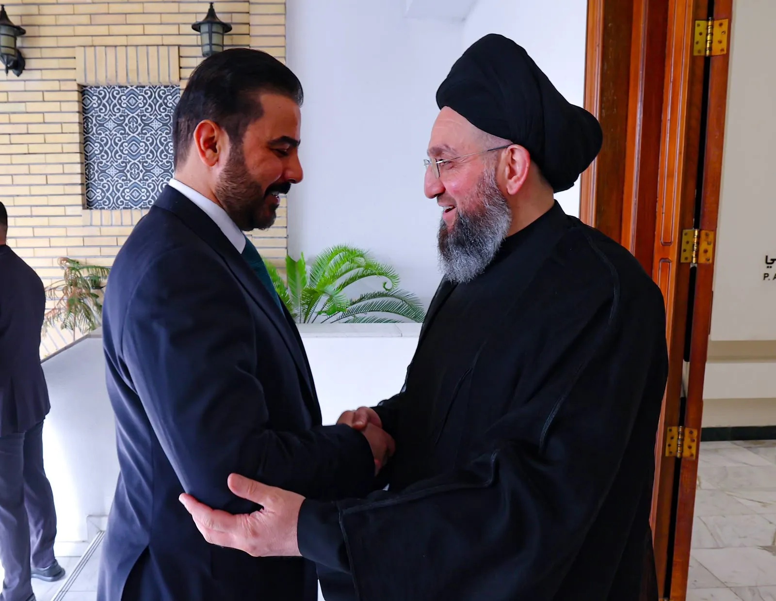 الحكيم يؤكد للزيدي دعمه لمكافحة الفساد وضرورة معالجة الأزمة المالية