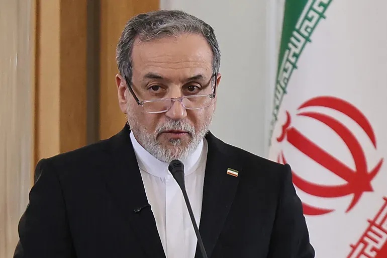 إيران: لا نخشى التهديدات والحصار الاقتصادي