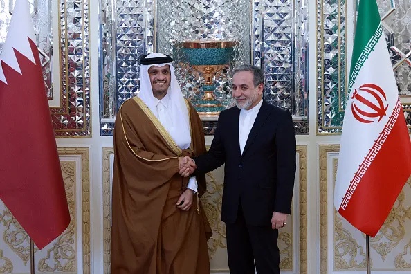 الخارجية الإيرانية توضح هدف زيارة رئيس وزراء قطر إلى طهران