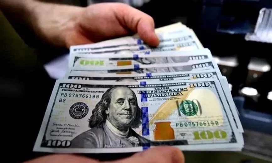 أسعار صرف الدولار في العراق: 155 ألف دينار للبيع و 154 ألفاً للشراء