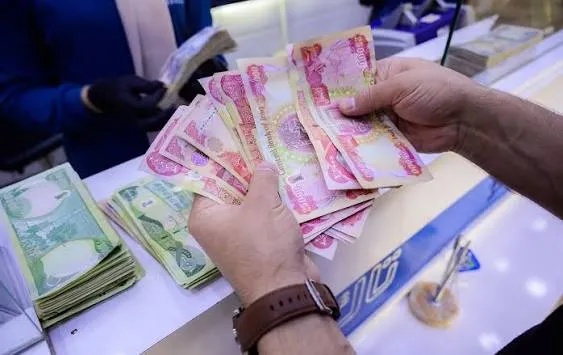 العمل تطلق رواتب الحماية الاجتماعية