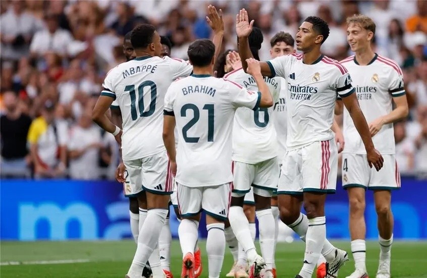 ريال مدريد يخطط لتأمين مستقبل بيلينغهام بعد تجديد عقد فينيسيوس