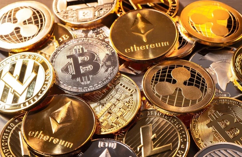 السيولة السوقية للعملات المشفرة تشهد تصفية واسعة لمراكز 99 ألف متداول