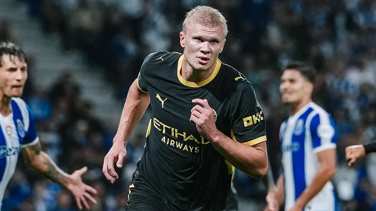 هالاند يتطلع لتجاوز أرقام أساطير الديربي وملاحقة محمد صلاح