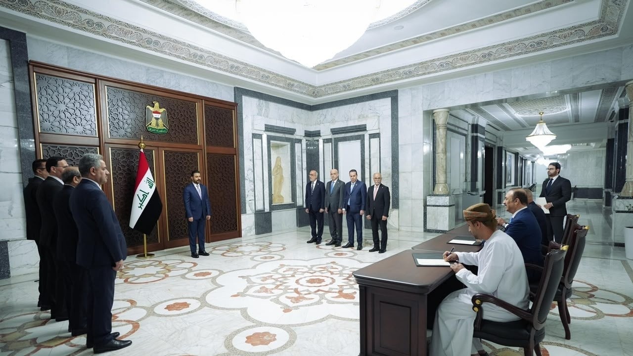 العراق يبرم اتفاقية تطوير حقل عجيل النفطي والغازي لتعزيز إنتاج الطاقة