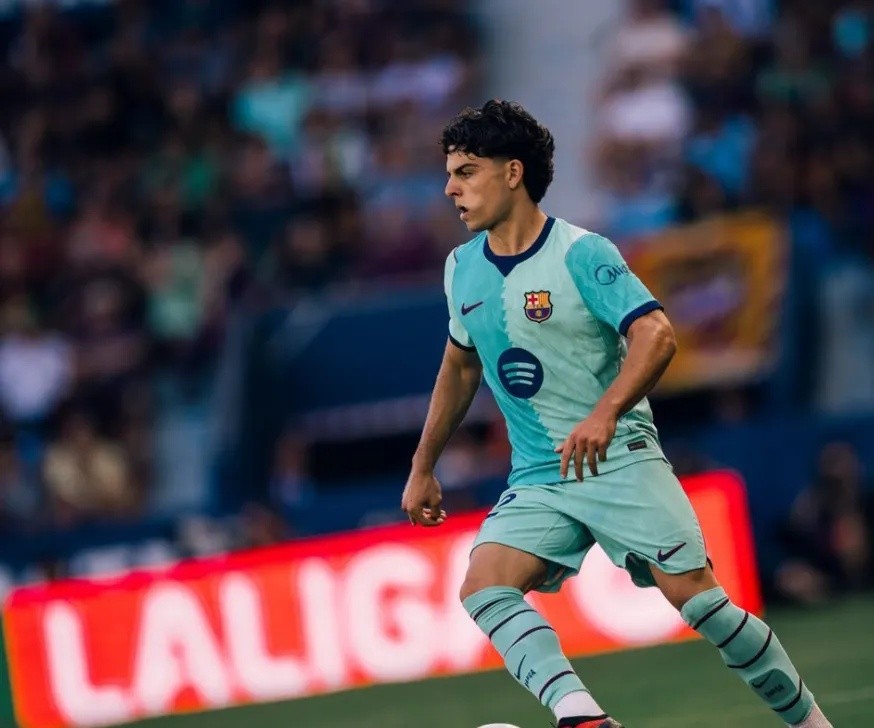 برشلونة يحافظ على صدارة الدوري الإسباني بفوز مثير على ليفانتي برباعية