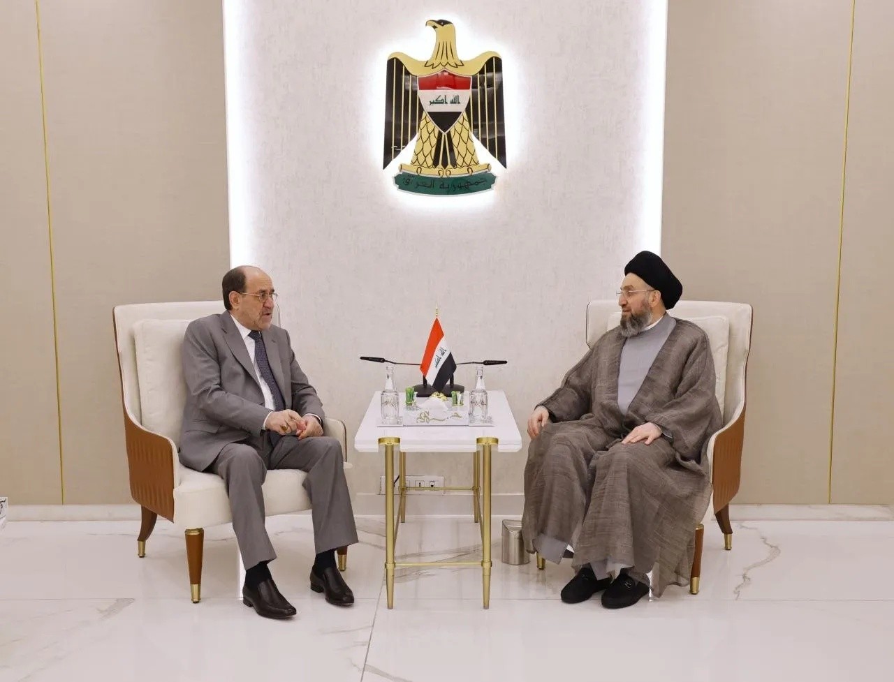 الحكيم والمالكي يجددان دعم حصر السلاح ومكافحة الفساد