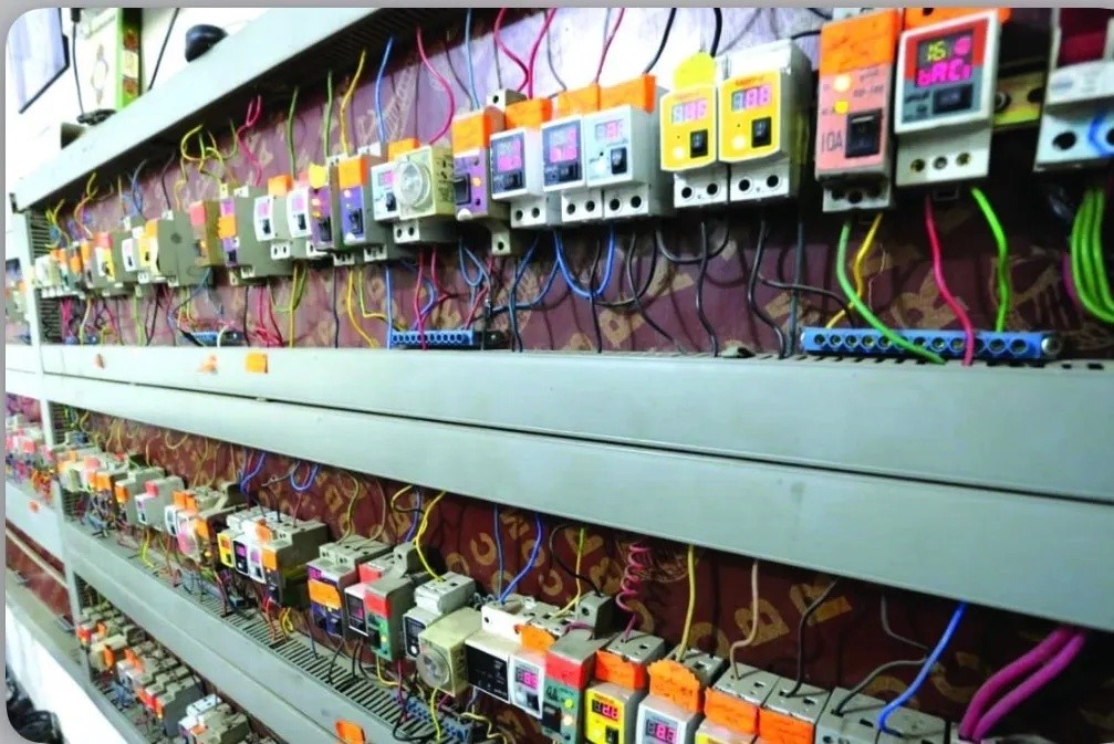 تحديات تنظيم المولدات الأهلية في بغداد بسبب آلاف الوحدات غير المسجلة