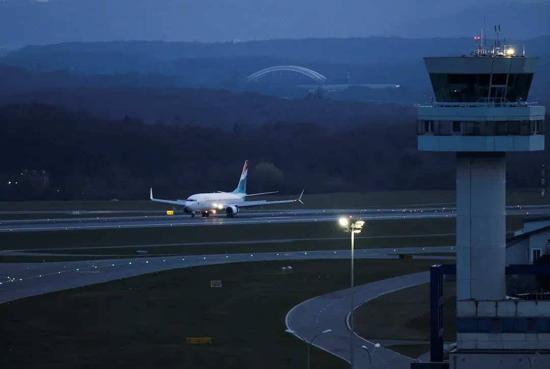 Luxembourg Probes Air Traffic Suspension After Drone Sightings