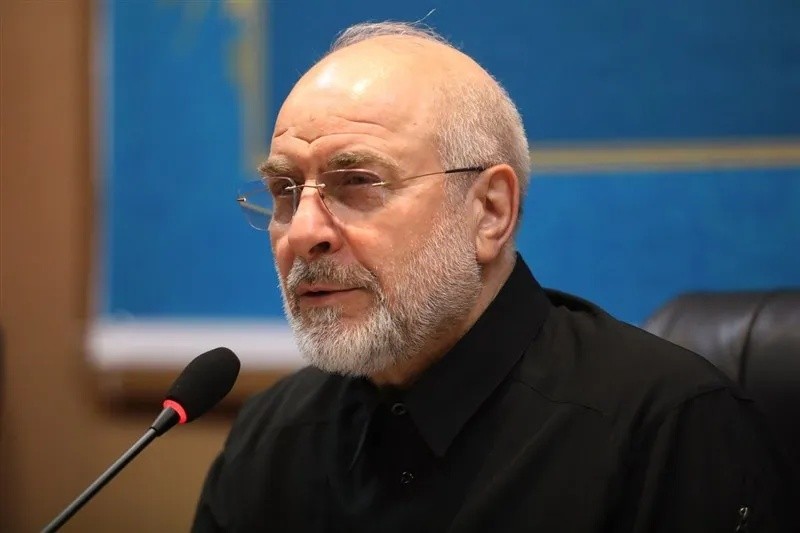 رئيس البرلمان الإيراني يصف الدبلوماسية بـ"ساحة مواجهة" وليس استسلامًا