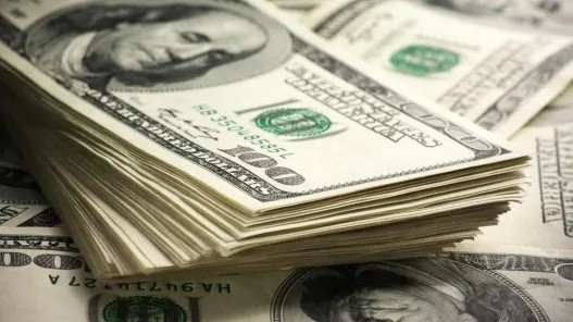 The Dollar Continues Weekly Gains Driven by Bond Yields and Rate Hike Expectations