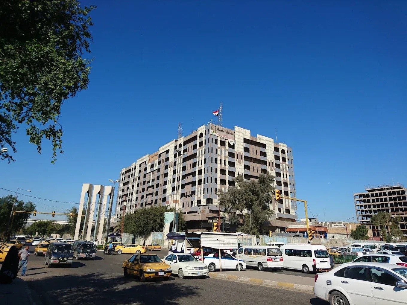 محافظة بغداد تتقدم بمشروع لترسيم عقود وأجور العاملين اليوميين نحو وزارة المالية