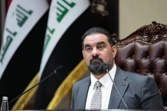الحلبوسي يؤكد أن سيادة العراق فوق كل اعتبار ولا سلاح خارج إطار القانون