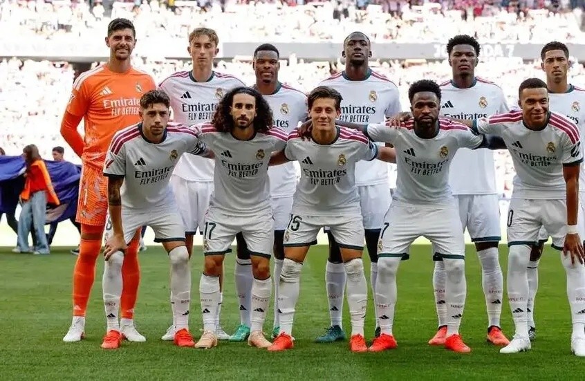 ريال مدريد يسترد نجمه مبكراً من التوقف الدولي بأمر الإنذار
