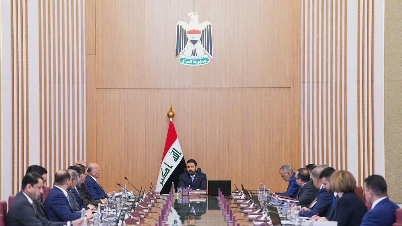 التوافق السياسي على استحداث مناصب نواب لرئيس الوزراء وتحديد موعد حسم التشكيلة الحكومية