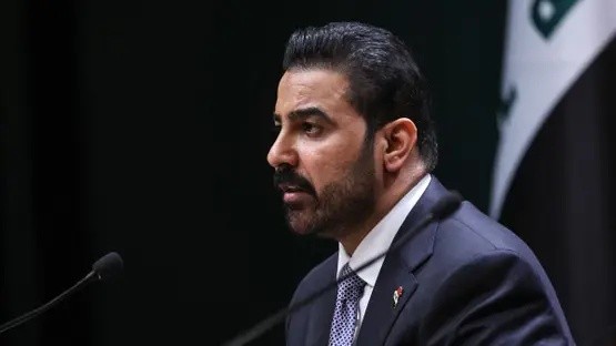 جهود حكومية مكثفة لإنهاء ملف المدارس الطينية بالعراق