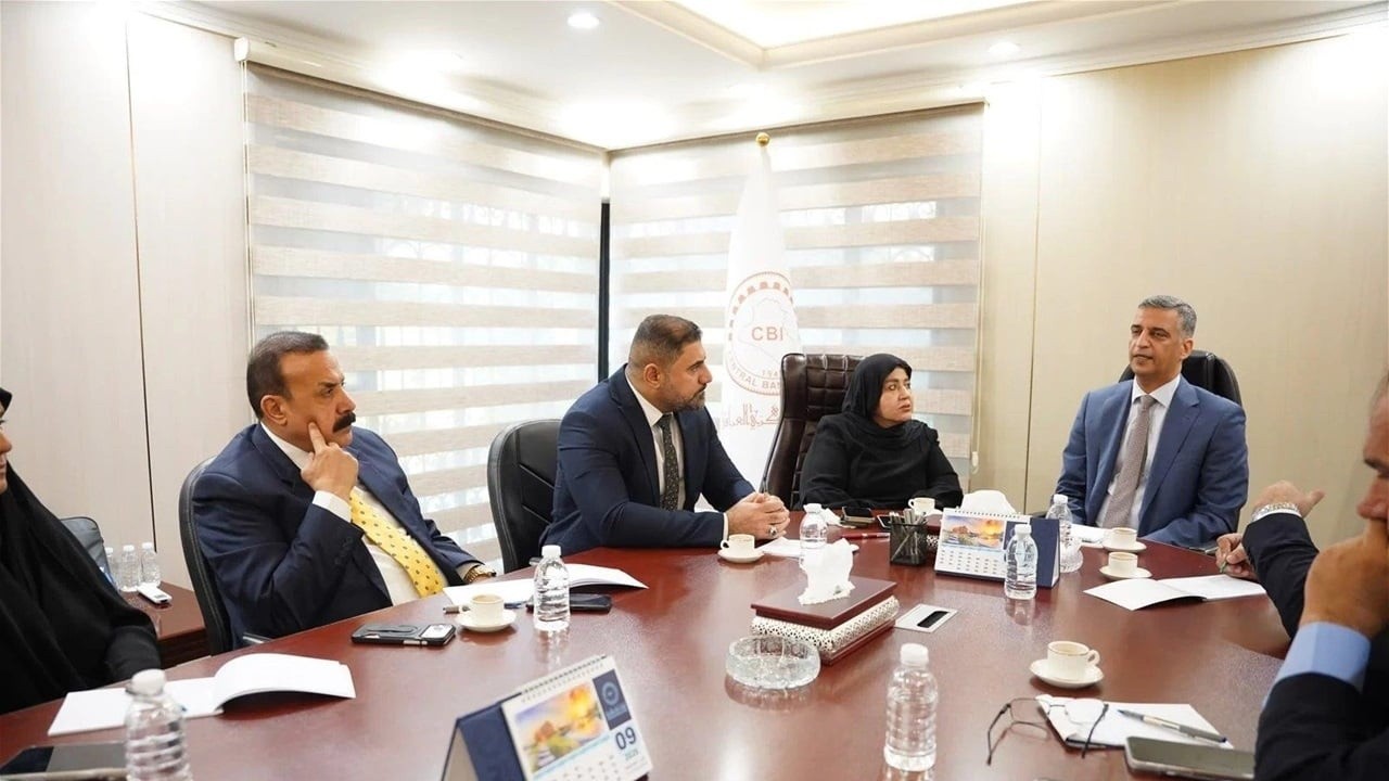 محافظ البنك المركزي ينفي إصدار عملة جديدة ويكشف عن تقلص فجوة سعر الصرف
